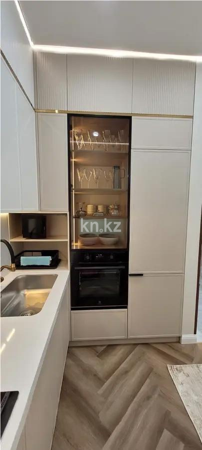 Продажа 4-комнатной квартиры, 100 м² в Астане