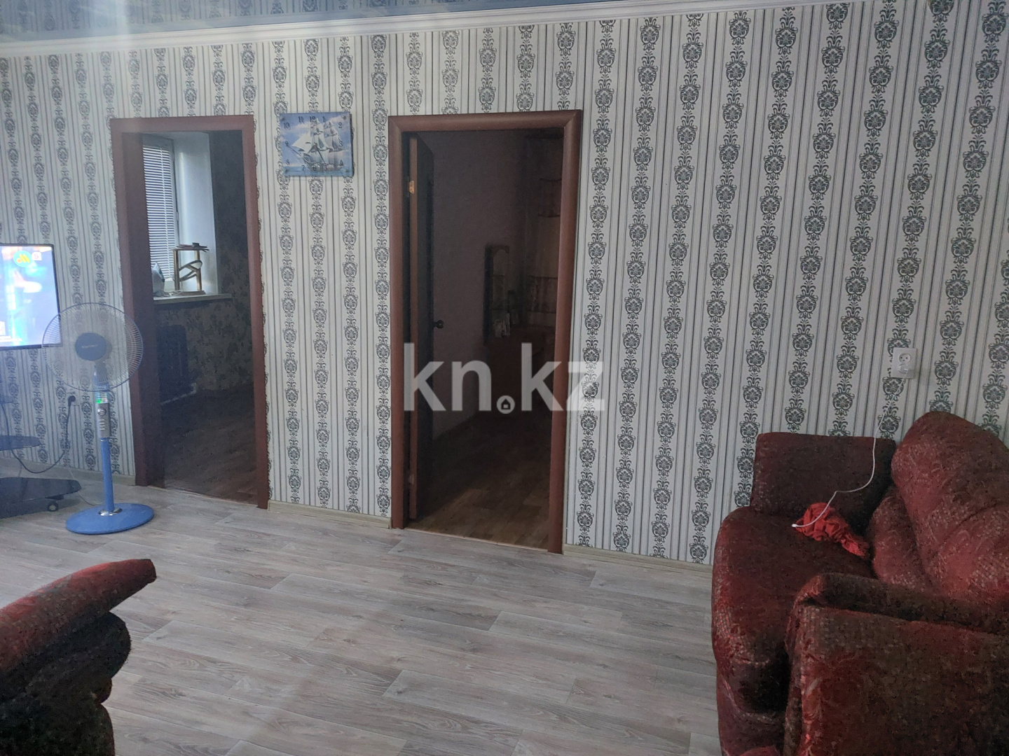 Продажа 4-комнатной квартиры, 61 м², мкр-н 14, дом  18 - Продажа  четырехкомнатных квартир в Караганде фото 2 из 24