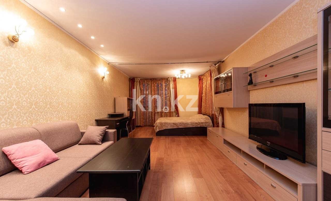 Аренда 1-комнатной квартиры, 38 м² - Аренда однокомнатных квартир помесячно в Алматы фото 1 из 2