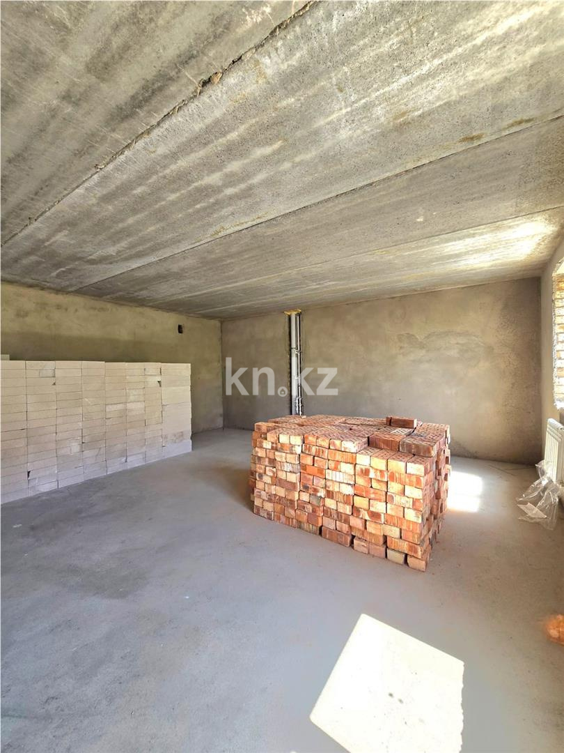 Продажа 4-комнатной квартиры, 90 м² - Недвижимость в Караганде - страница 2 фото 8 из 15