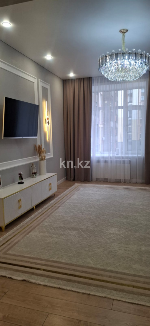 Продажа 4-комнатной квартиры, 118 м², ул. Букетова, дом  3/5 - Продажа  четырехкомнатных квартир в Караганде с фото фото 2 из 14