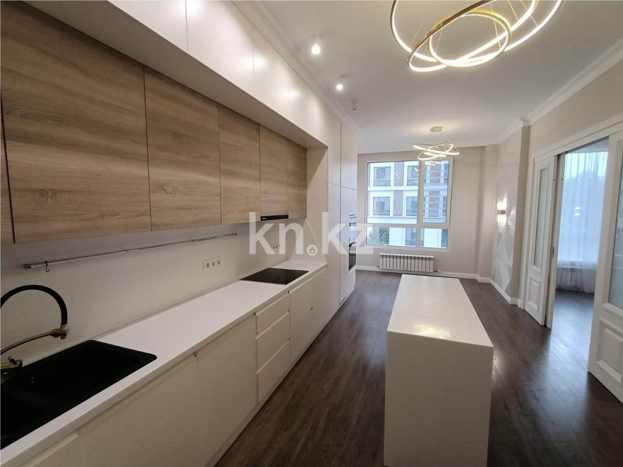 Продажа 4-комнатной квартиры, 210 м² в Астане - фото 9