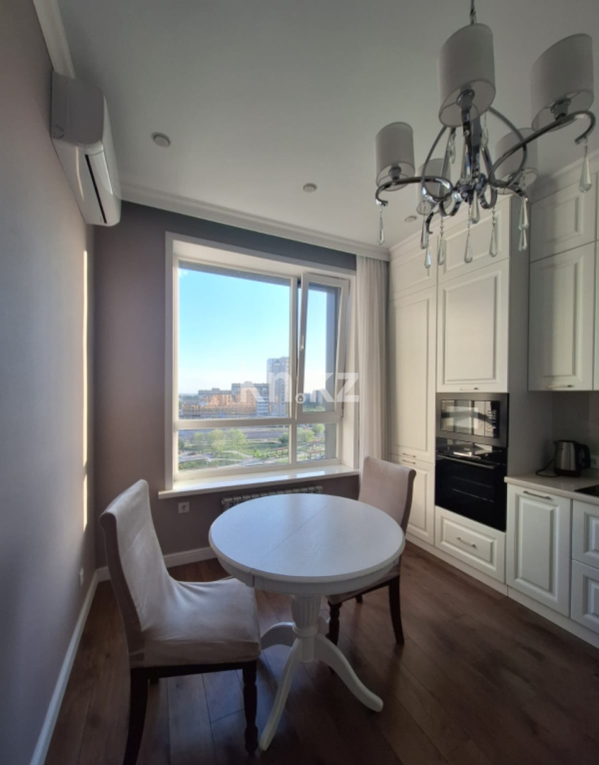 Продажа 3-комнатной квартиры, 90 м², пр. Республики, дом  23/2 - Продажа  трехкомнатных квартир в новостройках Караганды без посредников фото 2 из 16