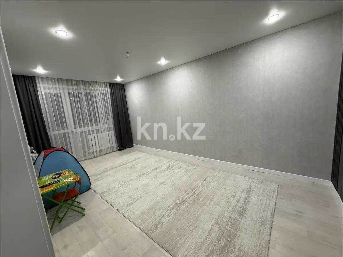 Продажа 2-комнатной квартиры, 43 м², ул. Дюсембекова, дом  43 - Продажа  двухкомнатных квартир в Караганде без посредников фото 1 из 6