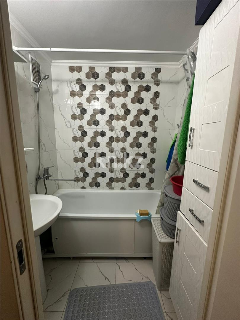 Продажа 4-комнатной квартиры, 91 м², мкр. 8-й мкр. - Продажа квартир в Темиртау фото 11 из 16