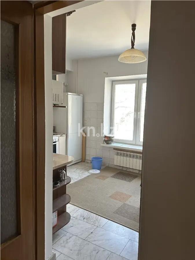 Продажа 4-комнатной квартиры, 185.6 м² в Алматы - фото 2