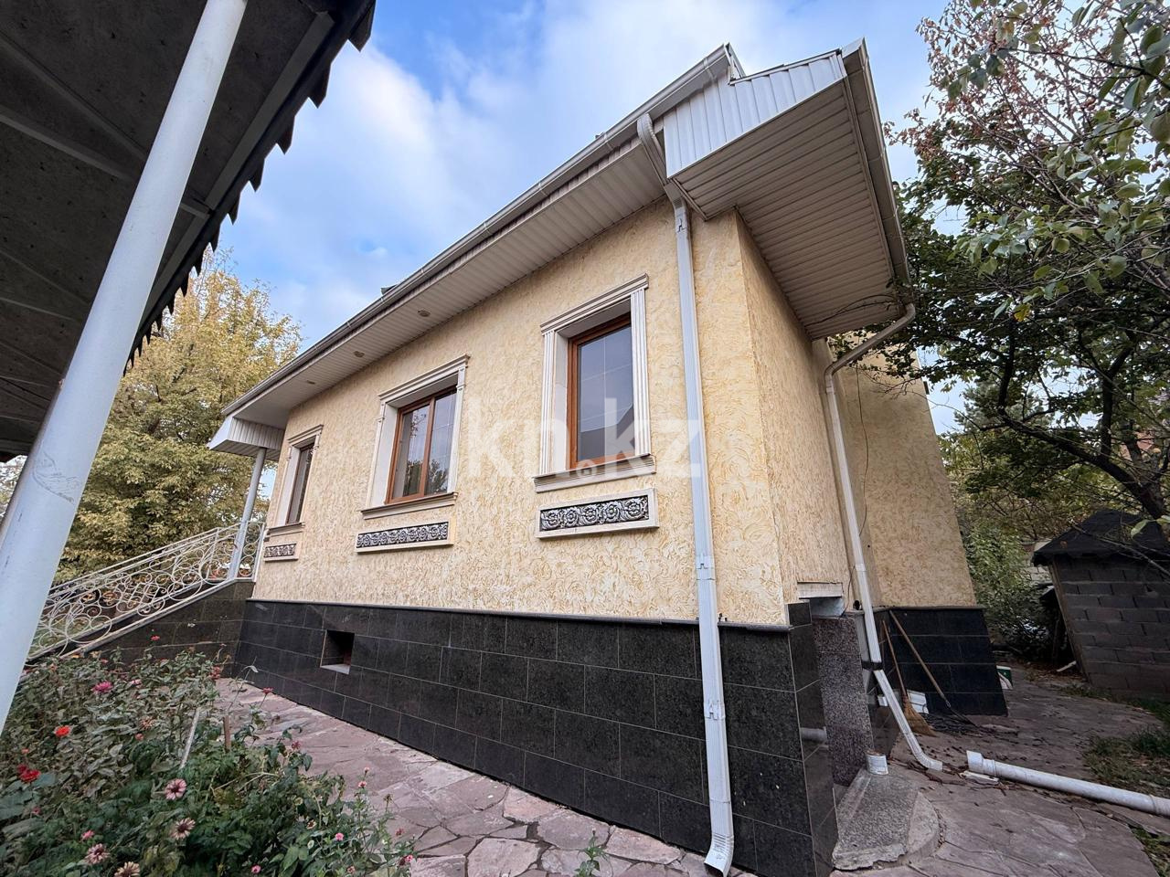 Продажа 8-комнатного дома, 355.4 м², мкр-н Мамыр-4 в Алматы - фото 16