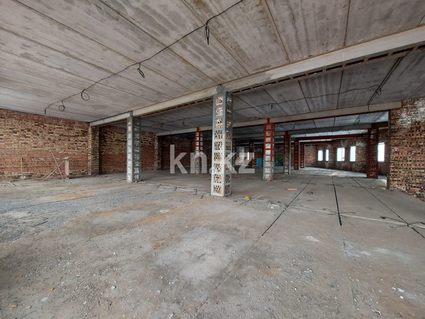 Продажа , 2198.7 м², пр. Шахтеров - Продажа зданий в Караганде фото 11 из 19