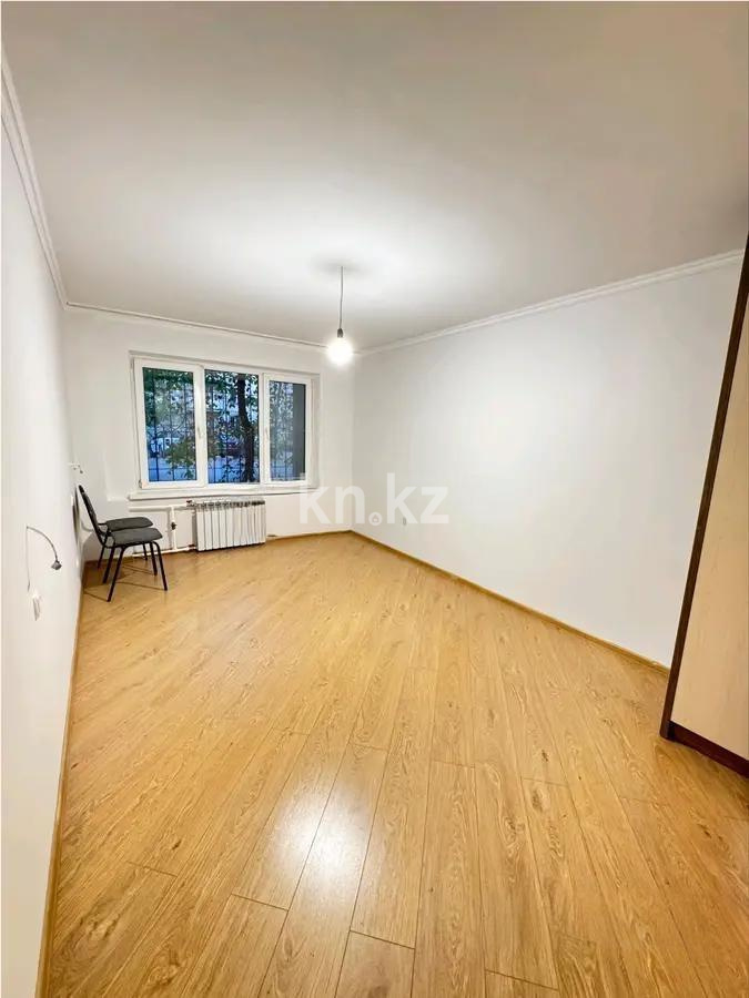 Продажа 3-комнатной квартиры, 62 м², ул. Жандарбекова, дом  180 в Алматы - фото 2