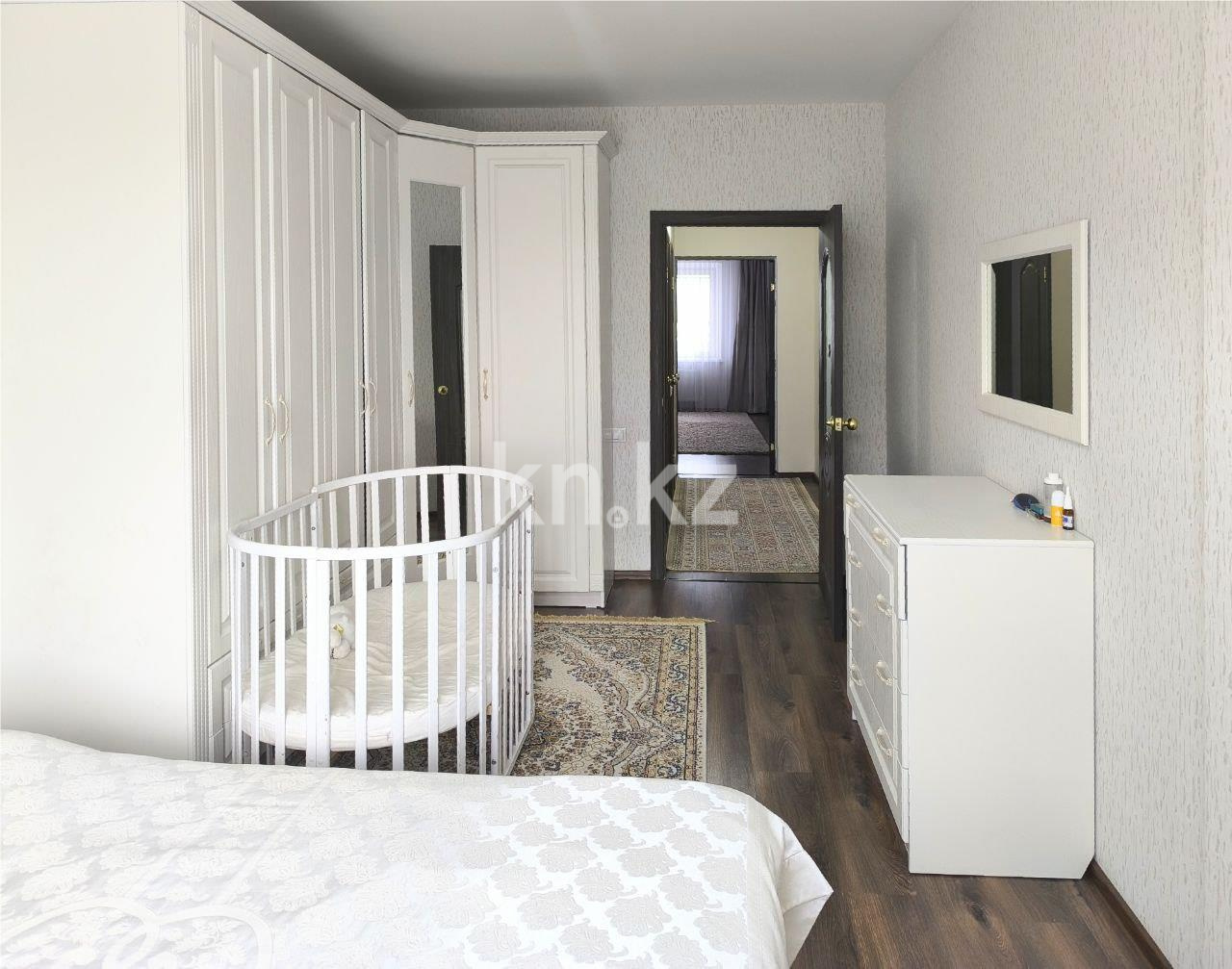 Продажа 3-комнатной квартиры, 98 м², пр. Шахтеров в Караганде - фото 4