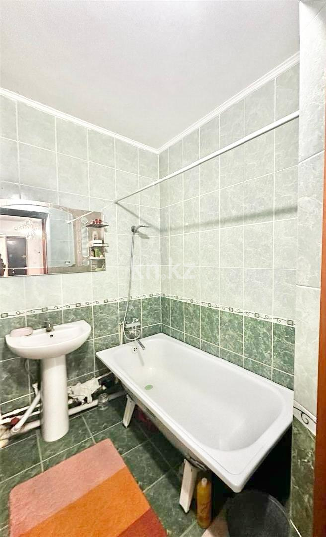 Продажа 3-комнатной квартиры, 94 м², мкр-н Голубые Пруды в Караганде - фото 11