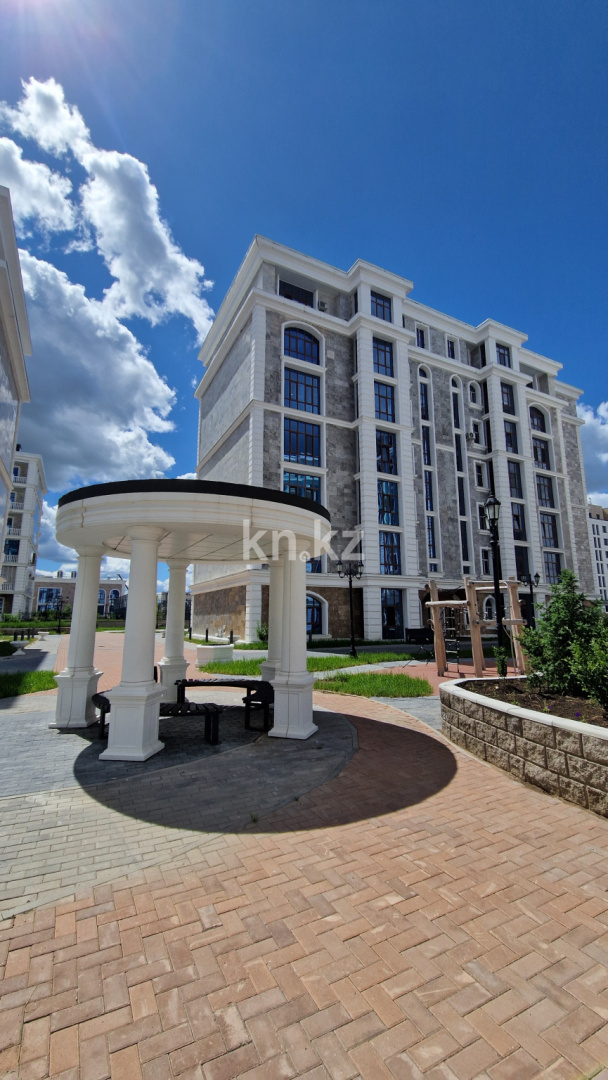 Продажа 4-комнатной квартиры, 172 м², ул. Акмешит, дом  19/1 - Продажа  четырехкомнатных квартир в Астане фото 1 из 8