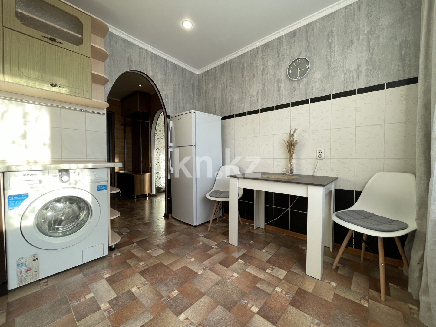 Аренда 1-комнатной квартиры посуточно, 1 м², Абая, дом  81 - Аренда квартир посуточно в Петропавловске фото 9 из 12