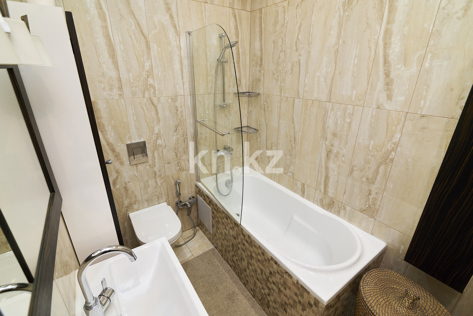 Аренда 3-комнатной квартиры, 85.3 м² в Астане - фото 22