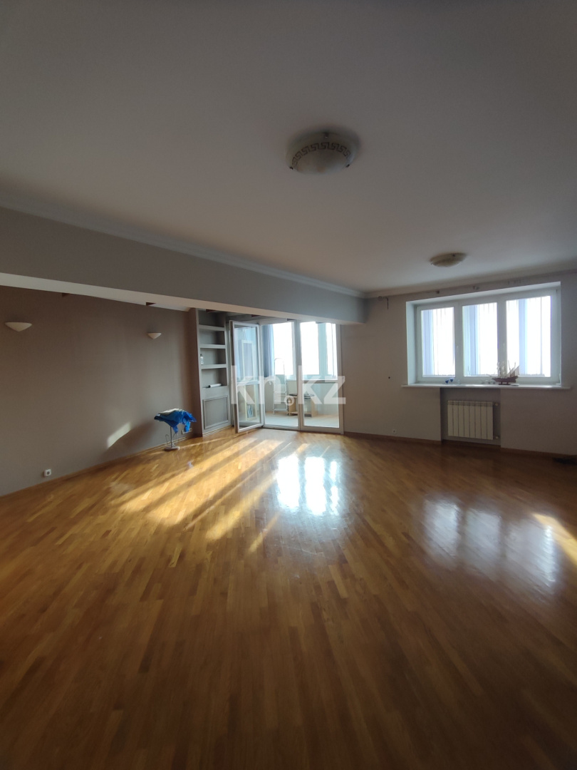 Продажа 2-комнатной квартиры, 92.7 м² в Алматы - фото 2