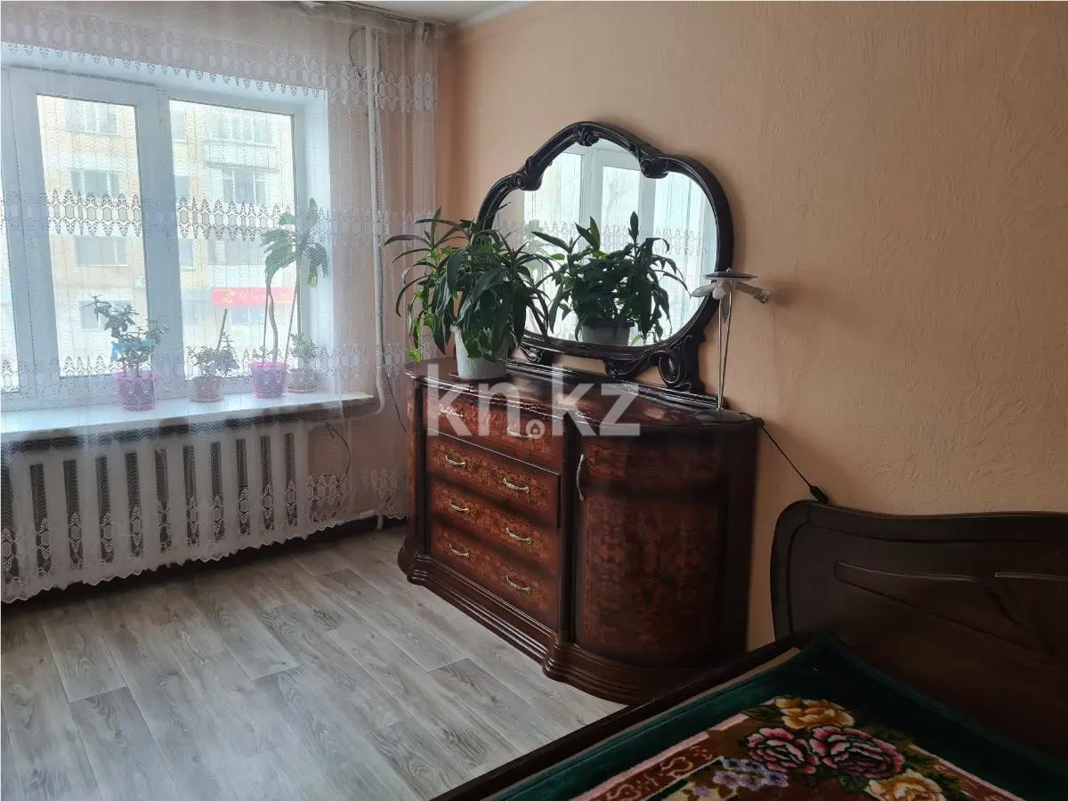 Продажа 3-комнатной квартиры, 60 м², ул. Кутпанова, дом  1 - Продажа  трехкомнатных квартир в Астане без посредников с фото фото 1 из 6