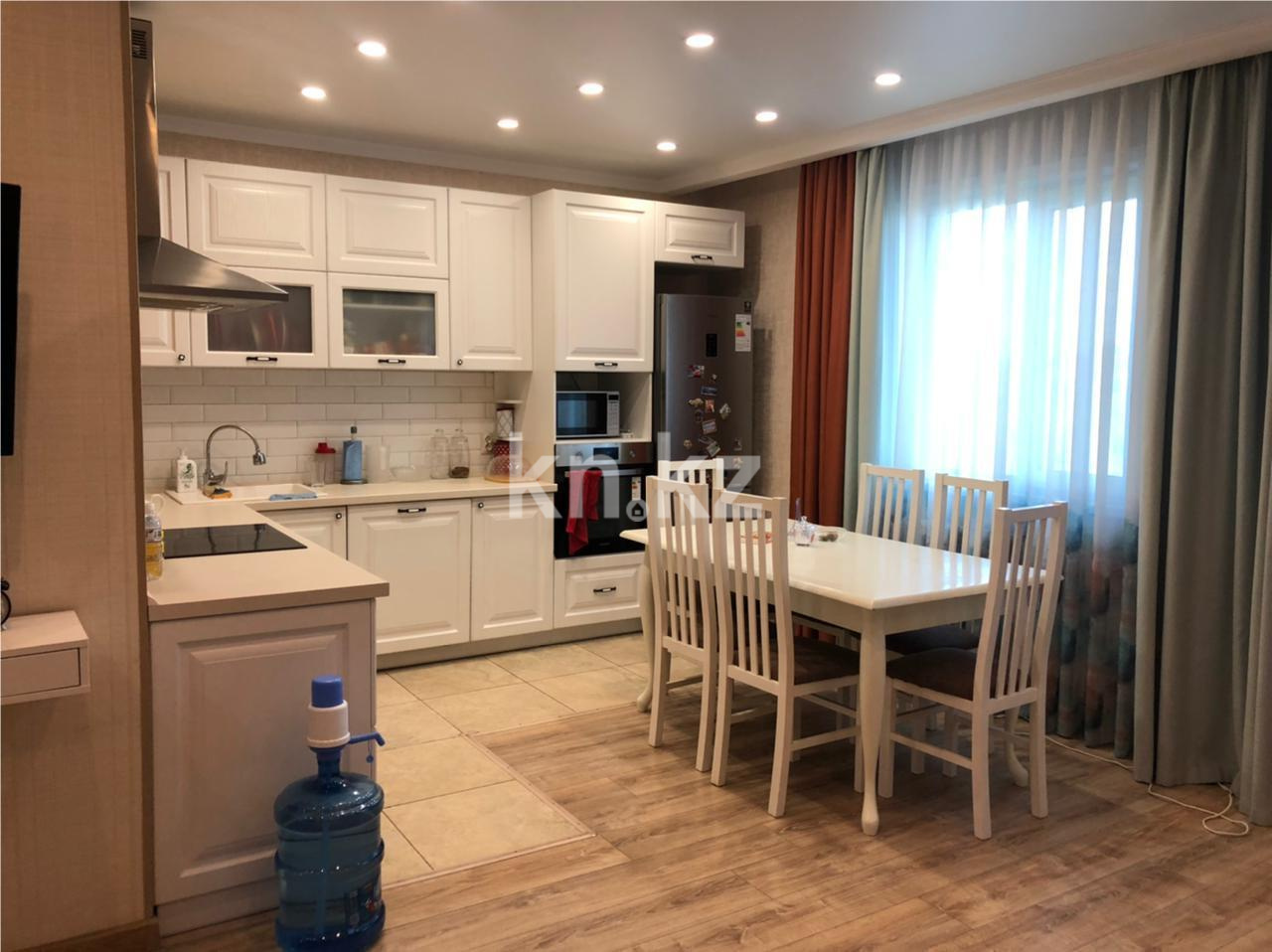 Продажа 3-комнатной квартиры, 96 м², ул. Абая, дом  61/2 - Продажа квартир в Караганде фото 2 из 18