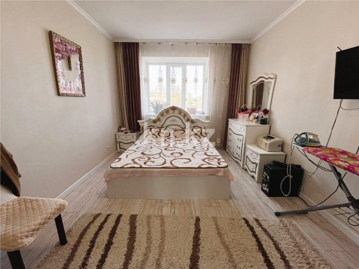 Продажа 3-комнатной квартиры, 90 м², ул. Карбышева, дом  5/6 в Караганде - фото 3