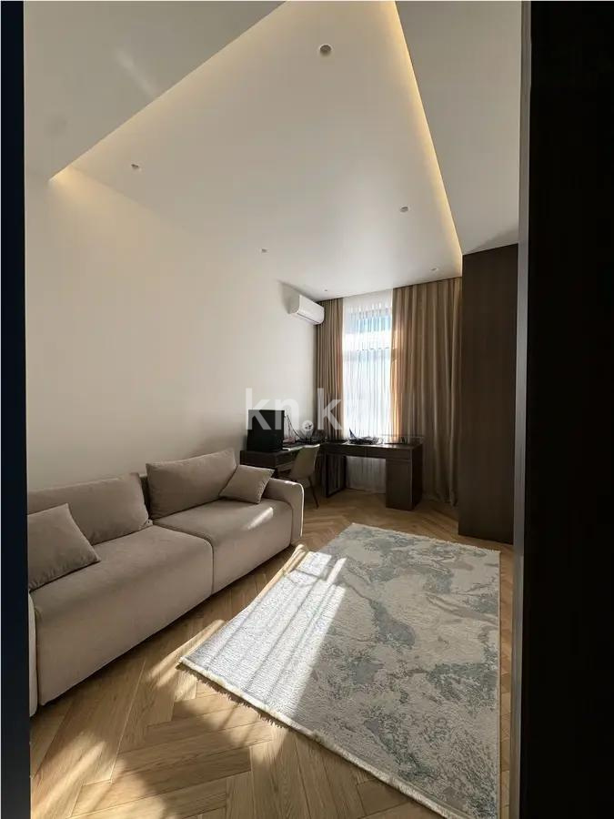 Продажа 4-комнатной квартиры, 130 м² в Астане - фото 2