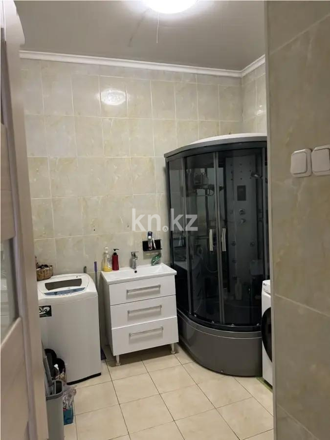Продажа 2-комнатной квартиры, 57 м², пр. Бухар-жырау, дом  13 в Караганде - фото 4