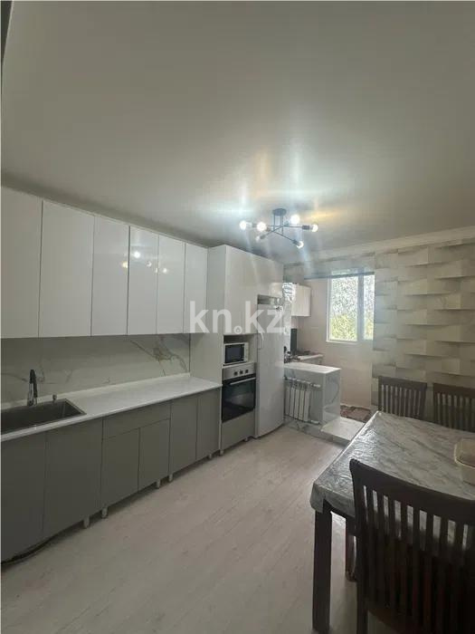 Продажа 4-комнатной квартиры, 100 м², ул. Московская, дом  9 - Продажа квартир в Шахтинске без посредников фото 6 из 9