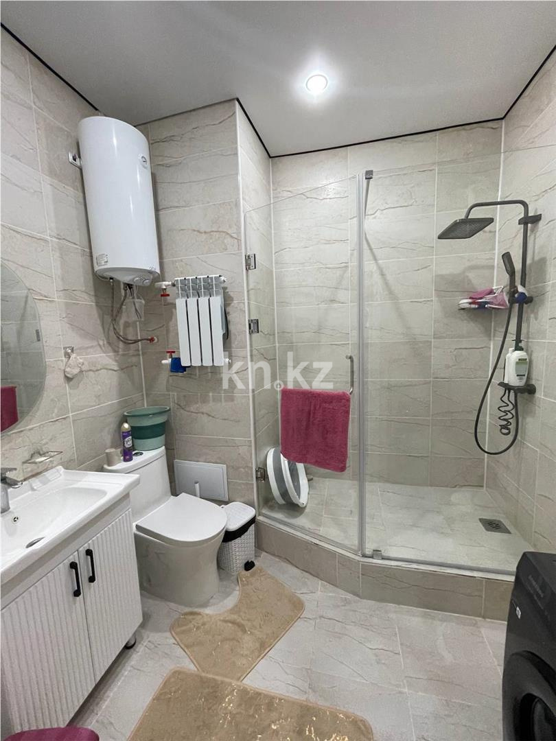 Продажа 2-комнатной квартиры, 65 м² в Караганде - фото 7