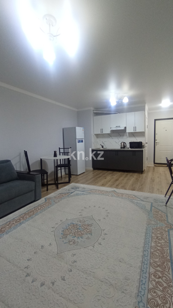 Аренда 1-комнатной квартиры, 30 м² - Аренда квартир помесячно в Алматы в Алатауском р-не фото 1 из 15