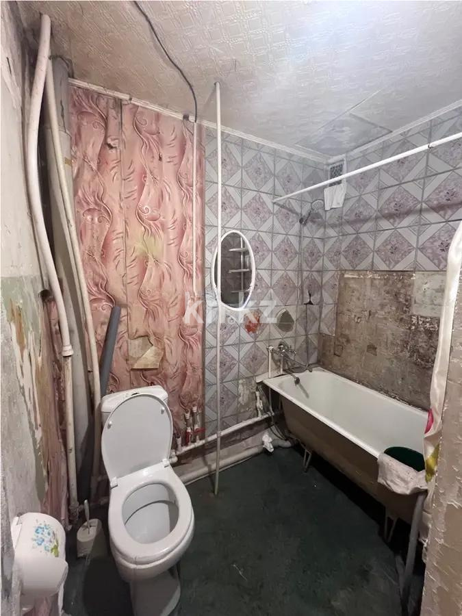 Продажа 2-комнатной квартиры, 44 м², 2 кв-л, дом  32 в Караганде - фото 4