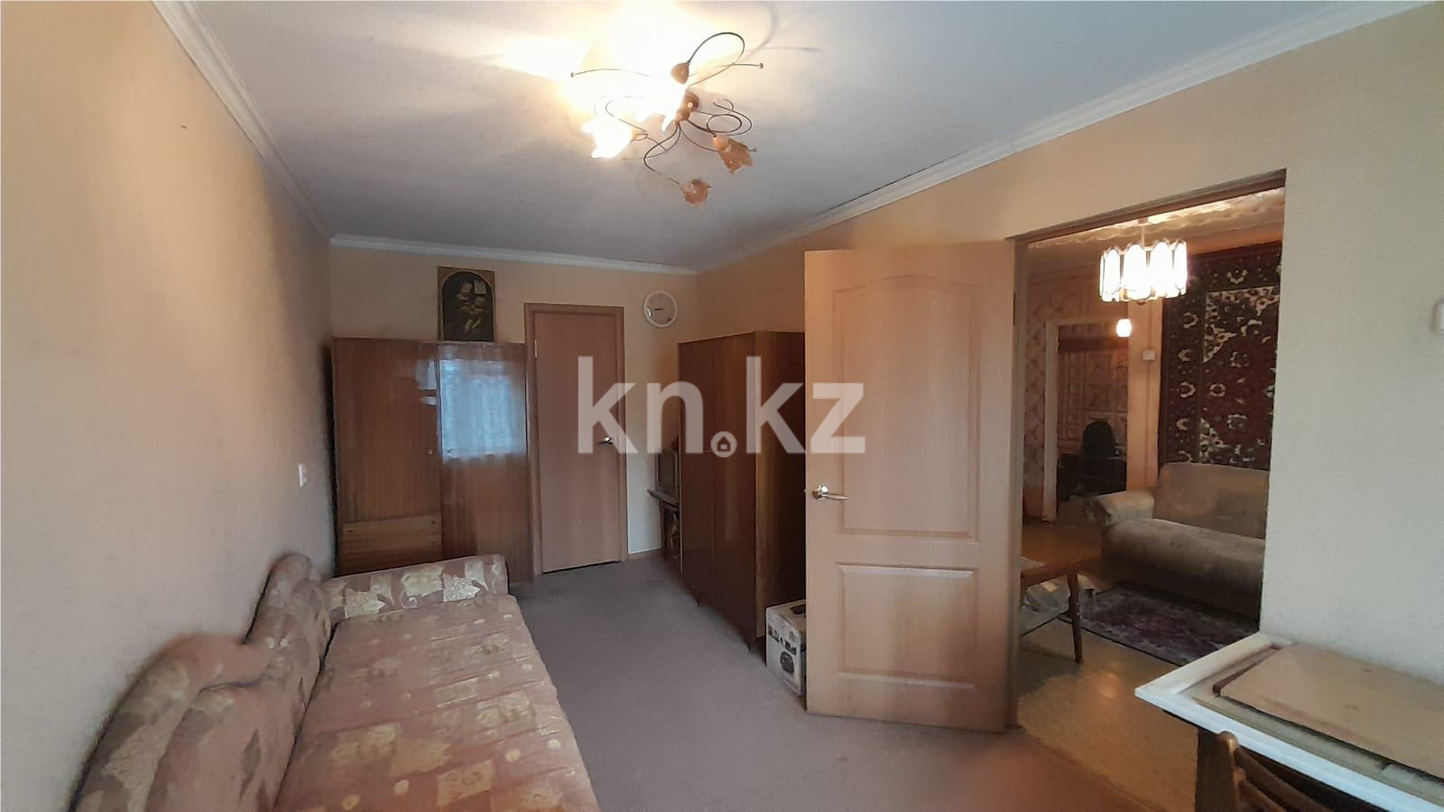 Продажа 3-комнатной квартиры, 51 м², ул. Ермекова, дом  62 - Продажа квартир в Караганде фото 4 из 11