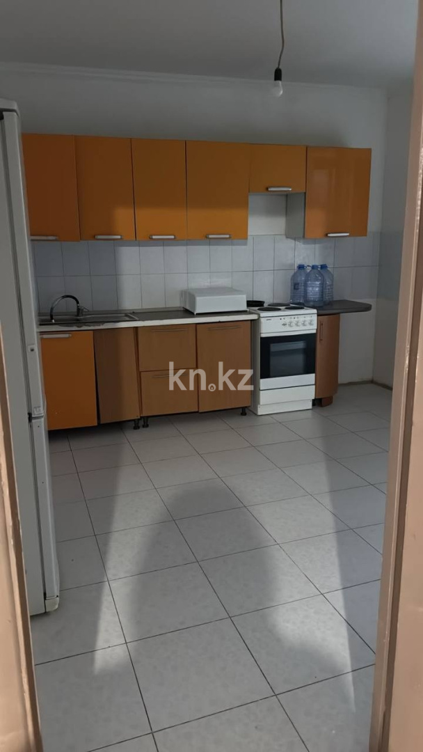 Аренда 4-комнатной квартиры, 150 м² в Астане