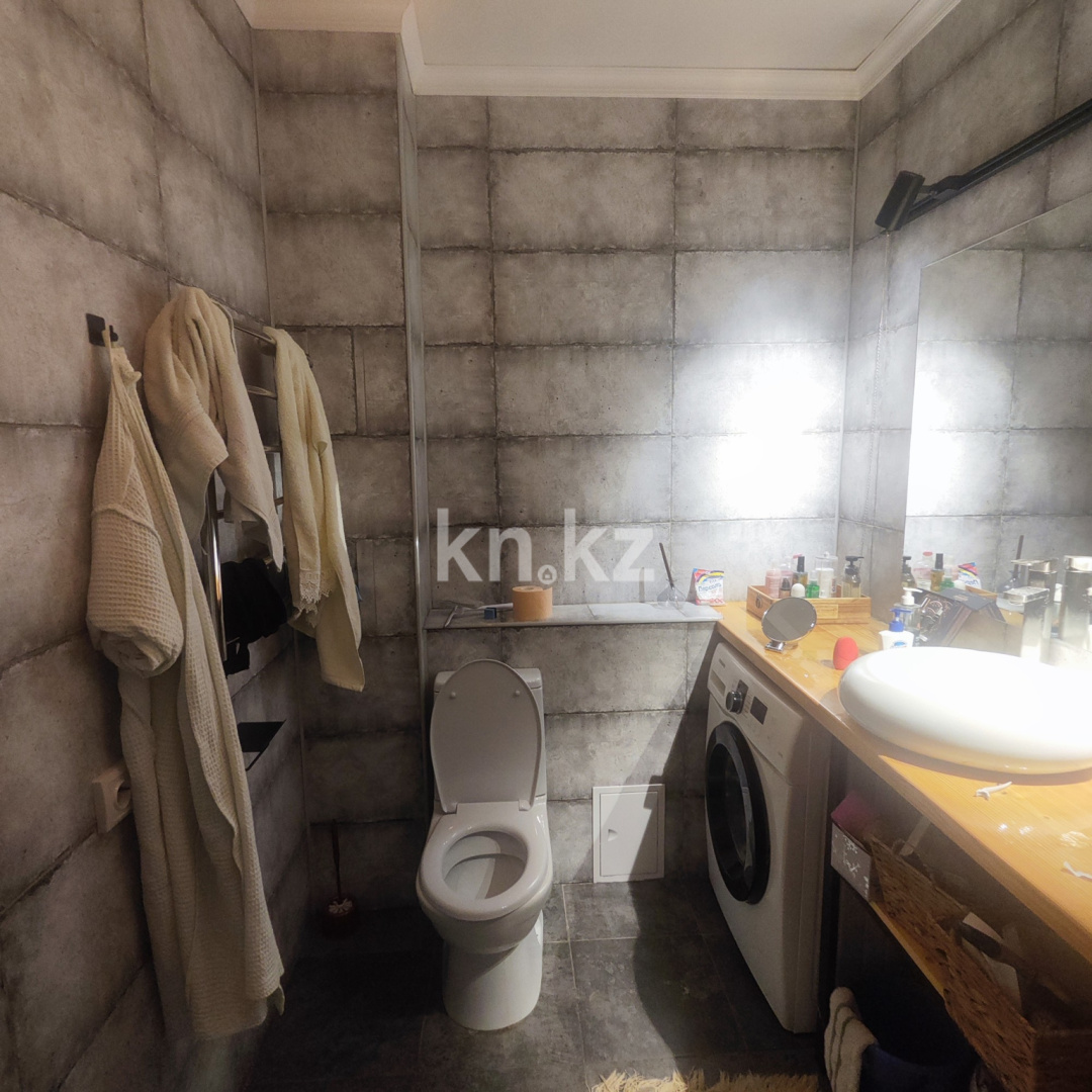 Продажа 1-комнатной квартиры, 65 м², ул. Навои в Алматы - фото 13