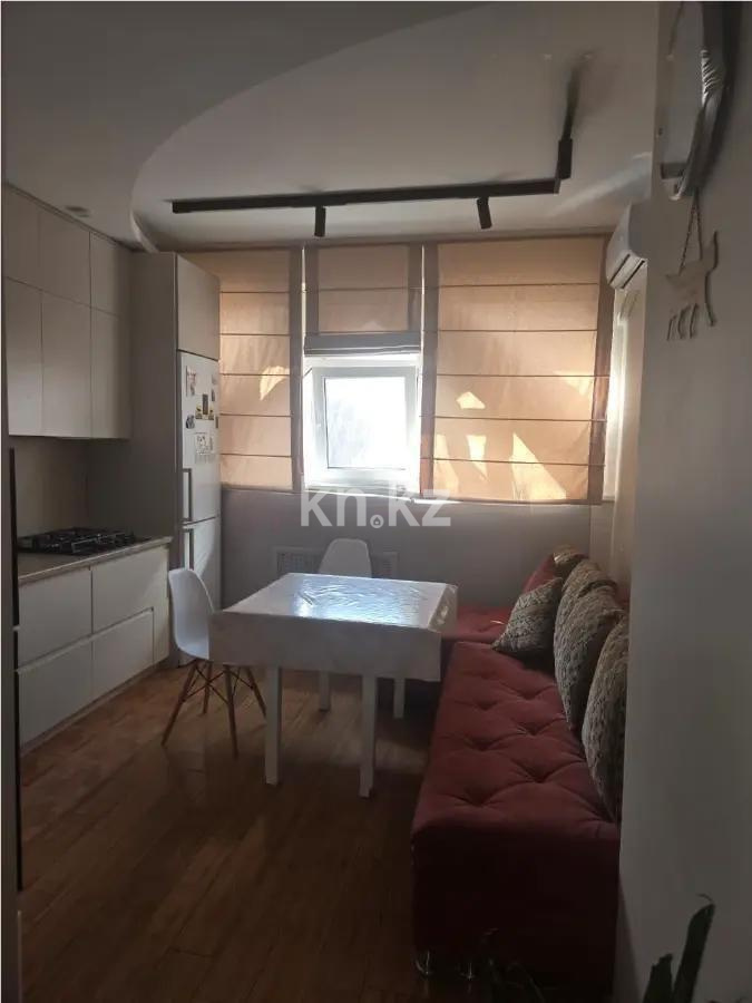 Продажа 3-комнатной квартиры, 70.5 м², мкр-н Аксай-2, дом  76 в Алматы - фото 4