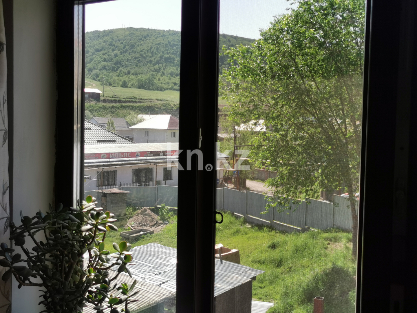 Продажа 3-комнатного дома, 120 м², Абылай хана, дом  75 - Продажа домов, коттеджей в Алматинской области фото 1 из 40