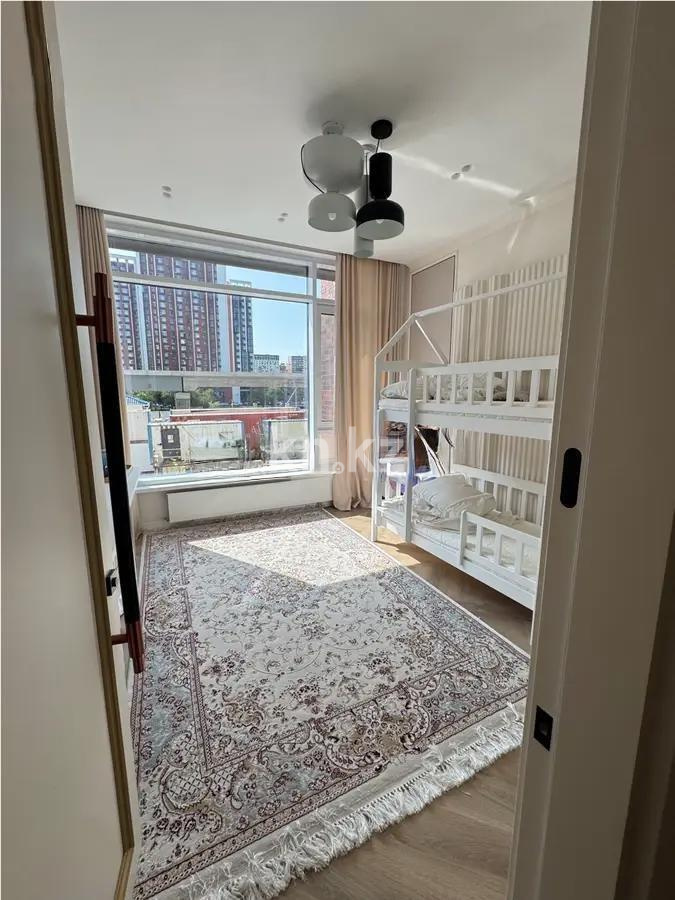 Продажа 3-комнатной квартиры, 120 м², пр. Кабанбай батыра, дом  56 в Астане - фото 4