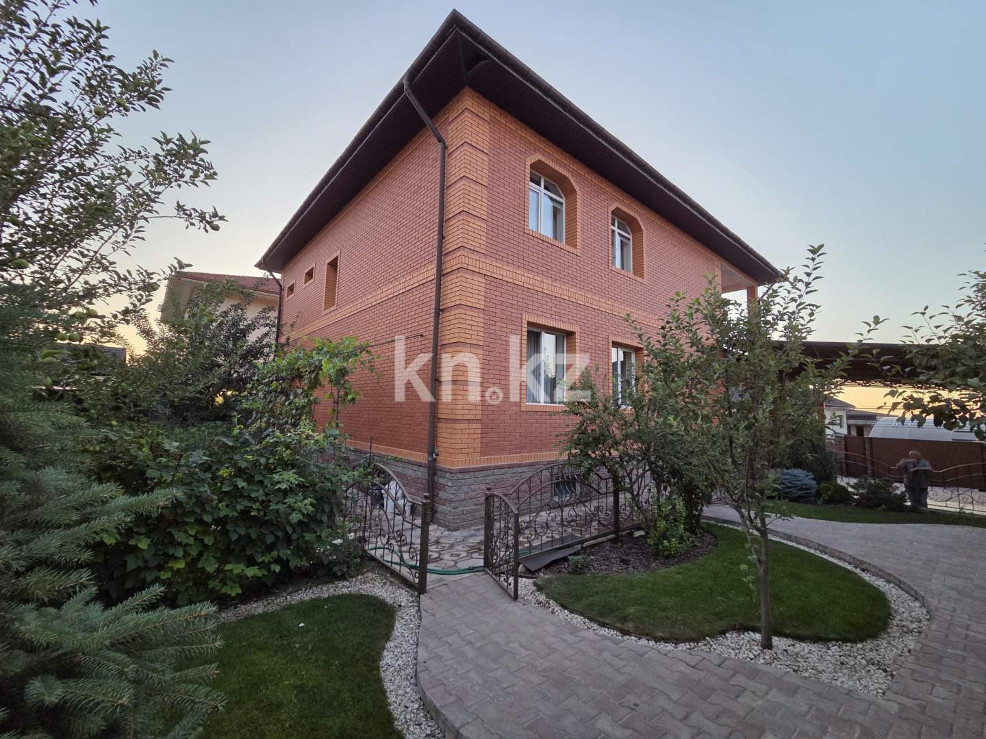 Продажа 8-комнатного дома, 367.3 м², ул. 22-я в Алматы - фото 12