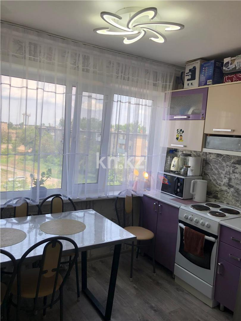 Продажа 2-комнатной квартиры, 52 м², мкр-н 15 в Караганде - фото 5