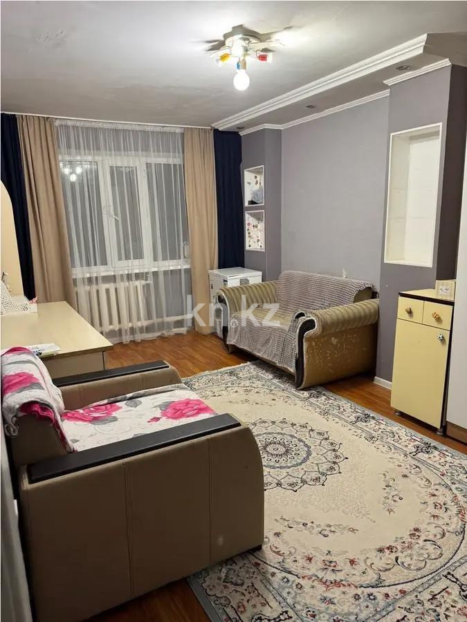 Продажа 3-комнатной квартиры, 64 м², пр. Республики, дом  22 - Продажа  трехкомнатных квартир в Караганде фото 1 из 3