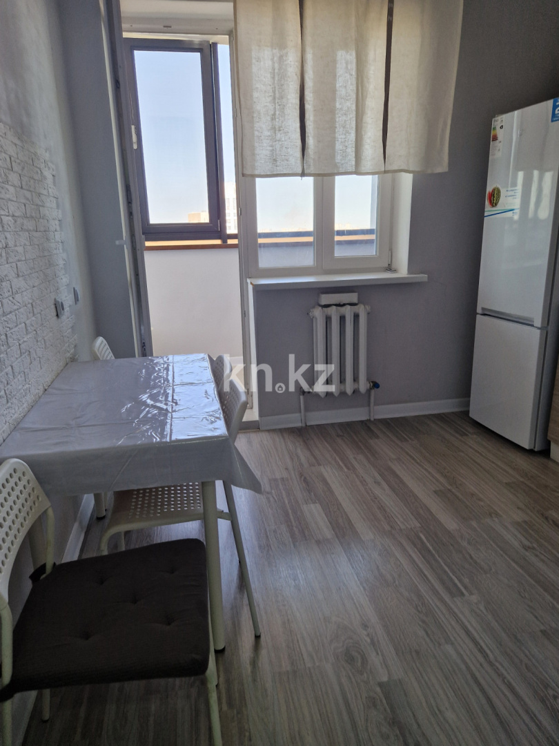 Аренда 1-комнатной квартиры посуточно, 40 м², пр. Кабанбай батыра, дом  4/2 - ул. Космонавтов - Аренда квартир посуточно в Астане с фото фото 12 из 12