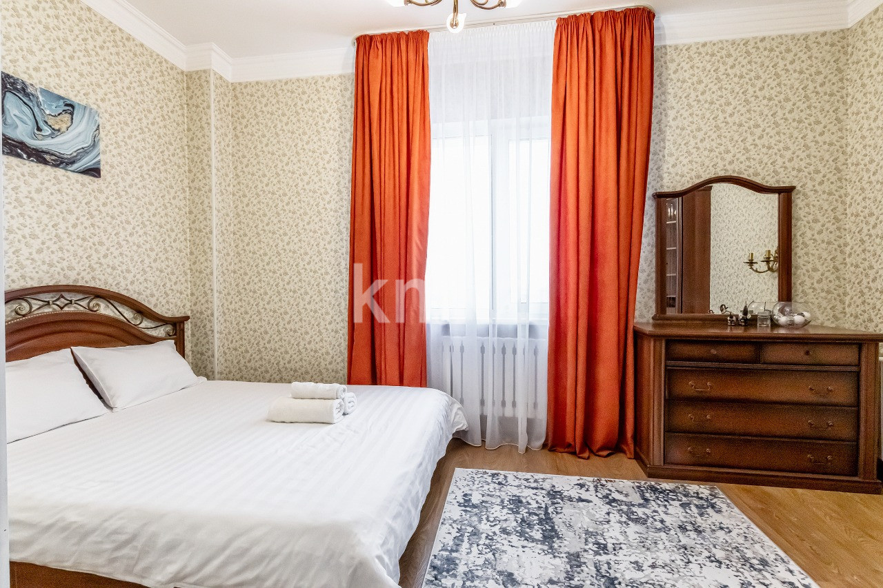 Аренда 3-комнатной квартиры посуточно, 130 м², ул. Кунаева, дом  35/1 - Аренда квартир посуточно в Астане с фото фото 24 из 37