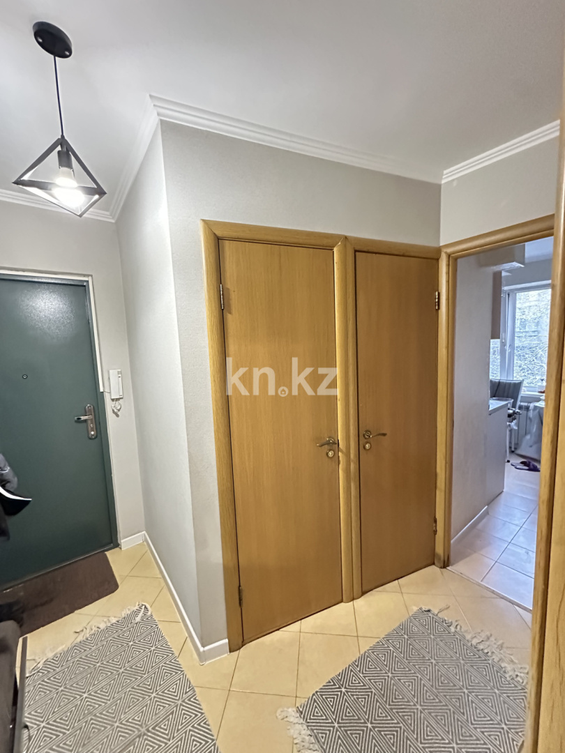 Продажа 3-комнатной квартиры, 57 м², ул. Исиналиева, дом  11 - Продажа квартир в Алматы фото 7 из 9