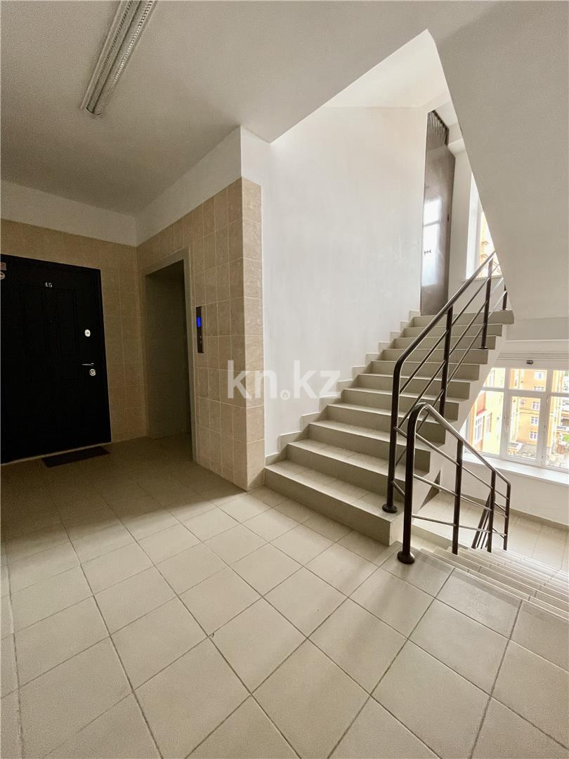 Продажа 7-комнатной квартиры, 178 м², мкр-н Гульдер-1 - Продажа  пятикомнатных квартир в Караганде фото 36 из 37