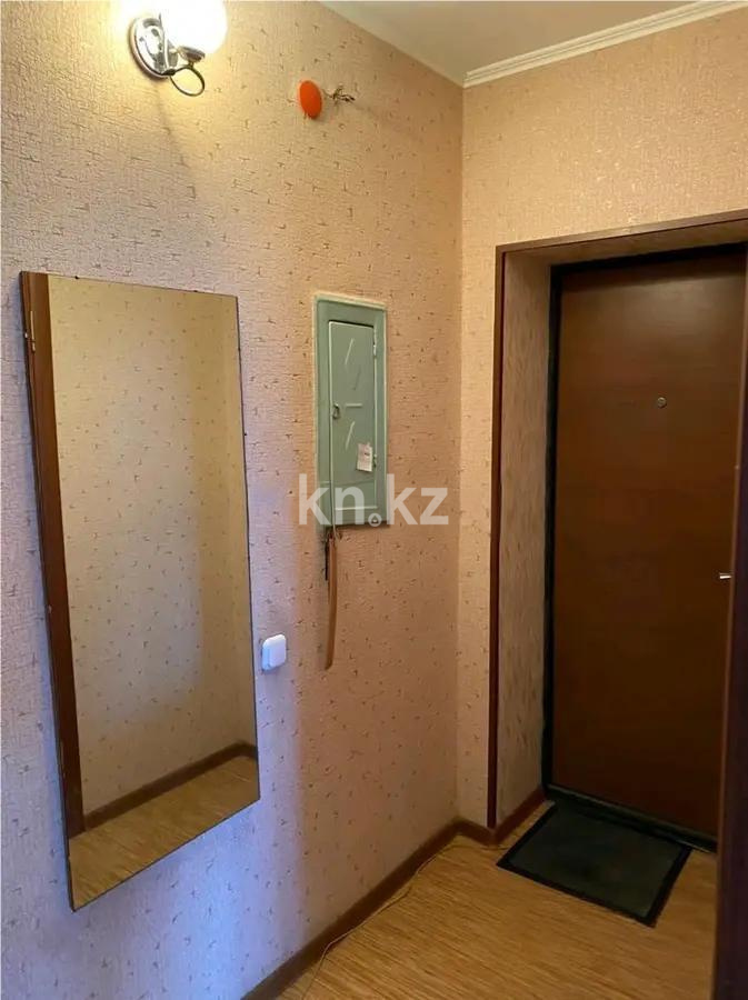 Продажа 2-комнатной квартиры, 42 м², мкр-н 12, дом  6 в Караганде - фото 5