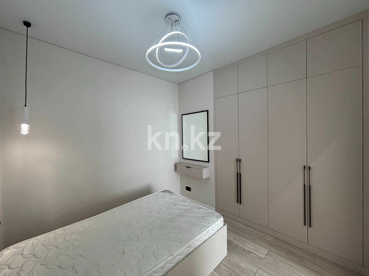 Продажа 2-комнатной квартиры, 40.2 м² - Продажа жилой и коммерческой недвижимости в Астане фото 13 из 18