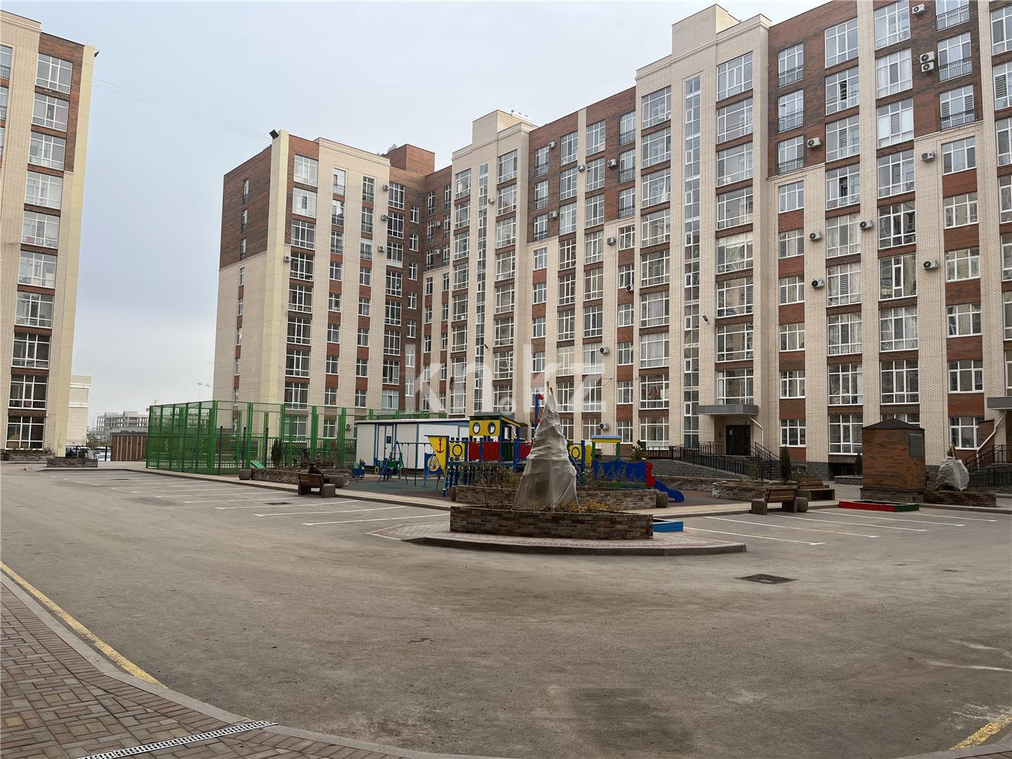 Продажа 2-комнатной квартиры, 42 м², ул. Ашимова, дом  21 в Караганде - фото 16