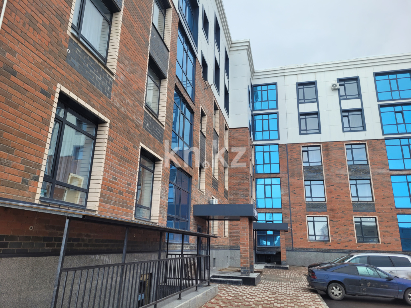 Продажа , 340 м², ул. Гапеева - Продажа офисных и торговых помещений в Караганде с фото фото 4 из 5