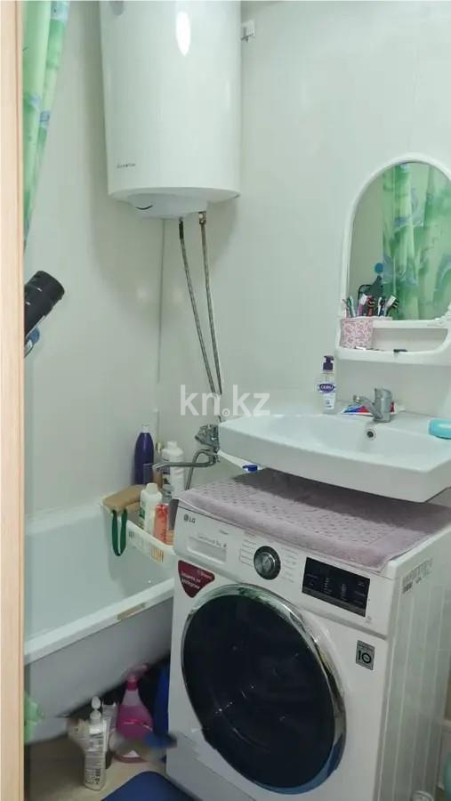 Продажа 3-комнатной квартиры, 52 м², мкр-н 13 в Караганде - фото 5