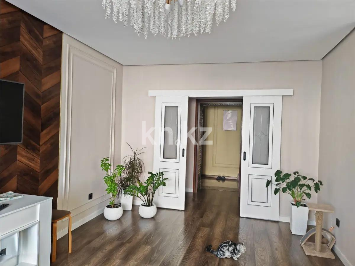 Продажа 6-комнатной квартиры, 130 м², ул. Е-15, дом  15/1 - Продажа квартир в Казахстане фото 1 из 4