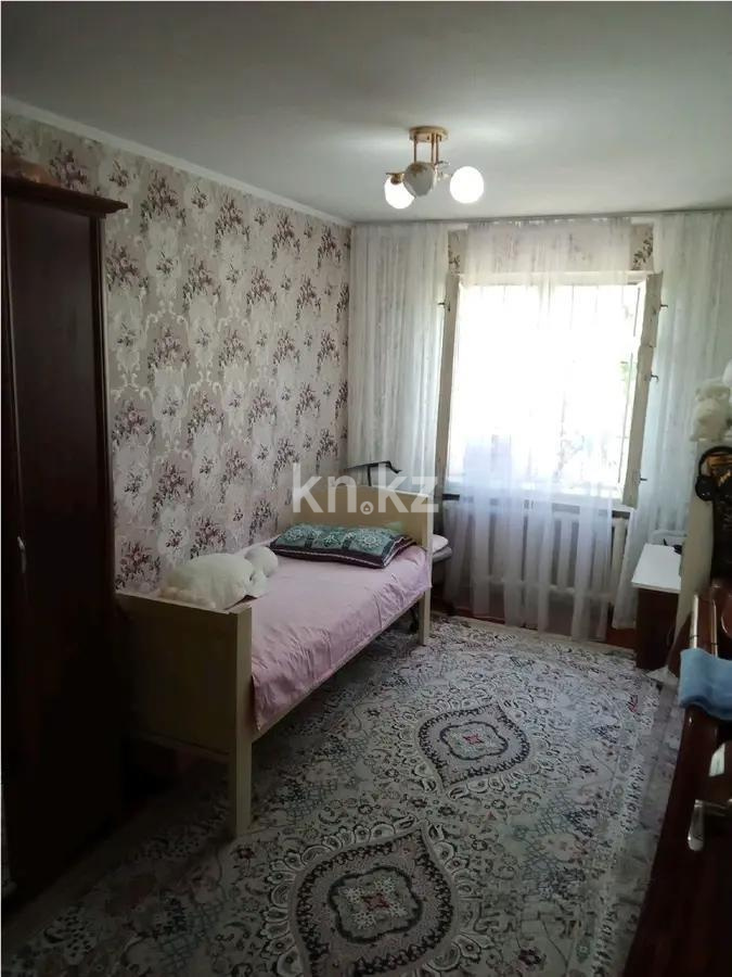 Продажа 3-комнатной квартиры, 60 м², мкр-н 8, дом  20 - Продажа  трехкомнатных квартир в Алматы с фото фото 1 из 5