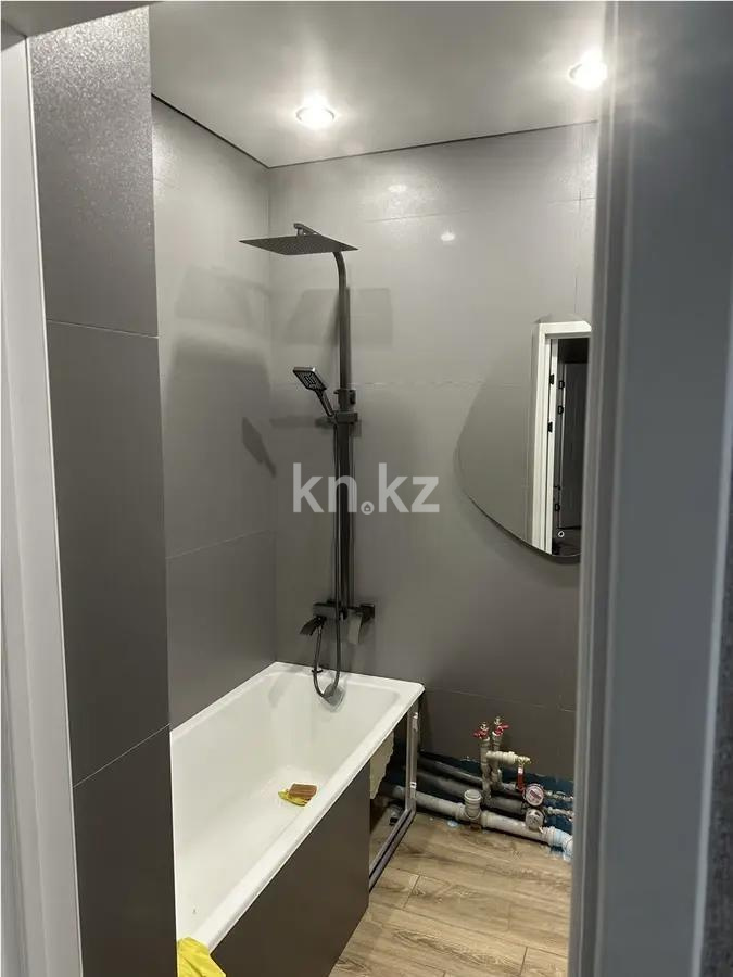 Продажа 2-комнатной квартиры, 52 м², мкр. Самал-2, дом  33 в Алматы - фото 3