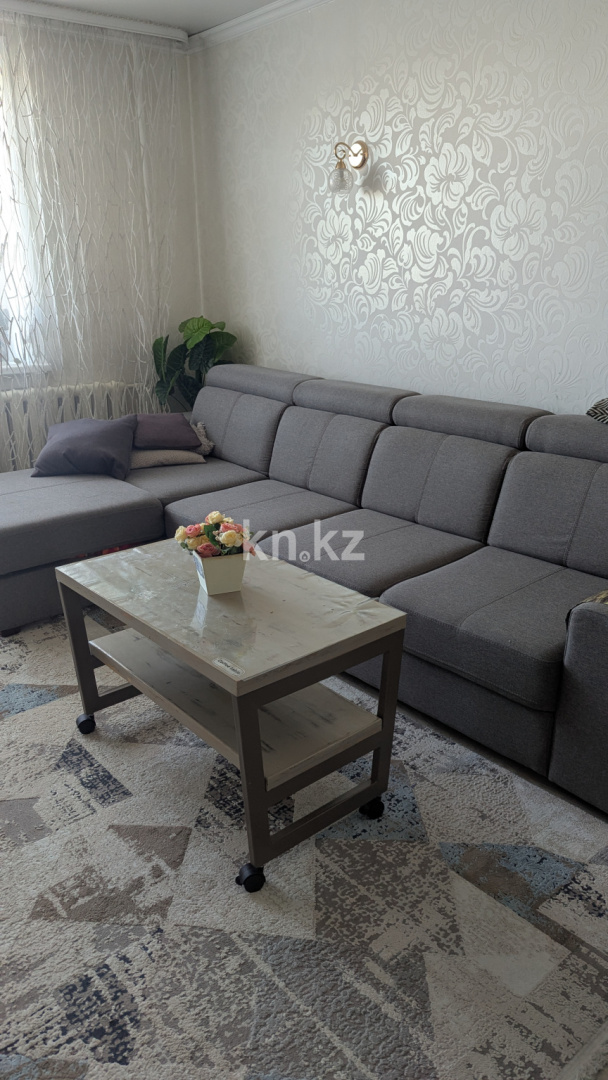 Продажа 4-комнатной квартиры, 77 м² - Продажа четырехкомнатных квартир от собственников в Караганде фото 1 из 9